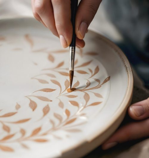 hand-painted-pottery-plate